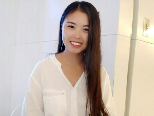 崔伊娜